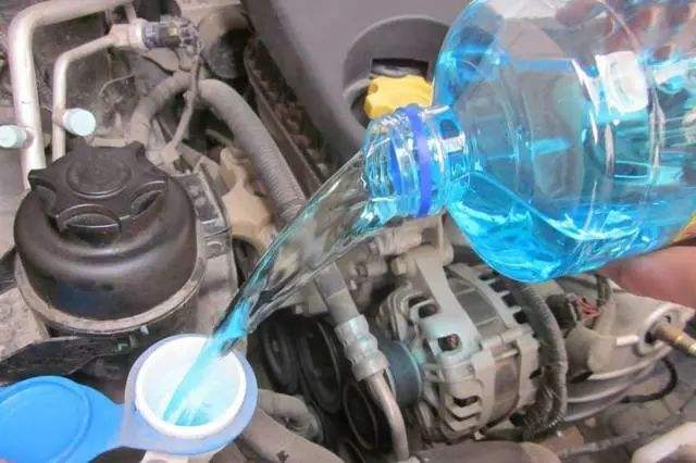 玻璃水灌裝設備 玻璃水灌裝設備