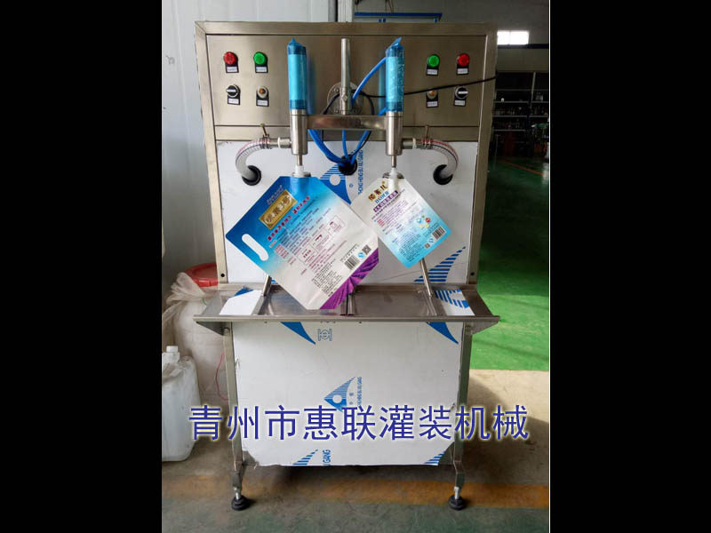 花生油灌裝機(jī) 花生油灌裝機(jī)