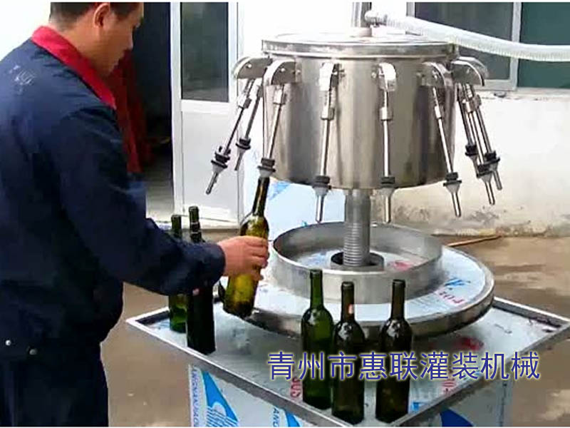 紅酒灌裝機(jī) 紅酒灌裝機(jī)