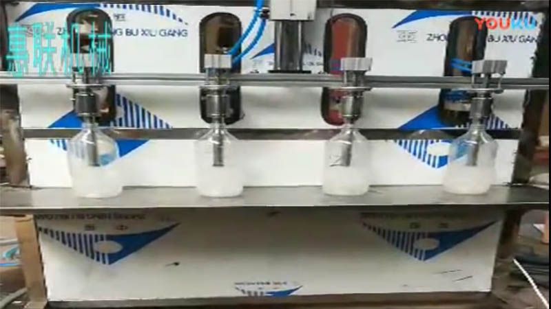 半自動玻璃水灌裝機 半自動玻璃水灌裝機