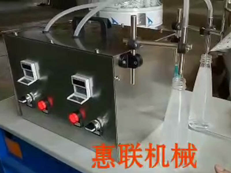 黃酒灌裝機(jī) 黃酒灌裝機(jī)