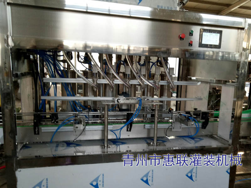 全自動食用油灌裝機(jī) 全自動食用油灌裝機(jī)